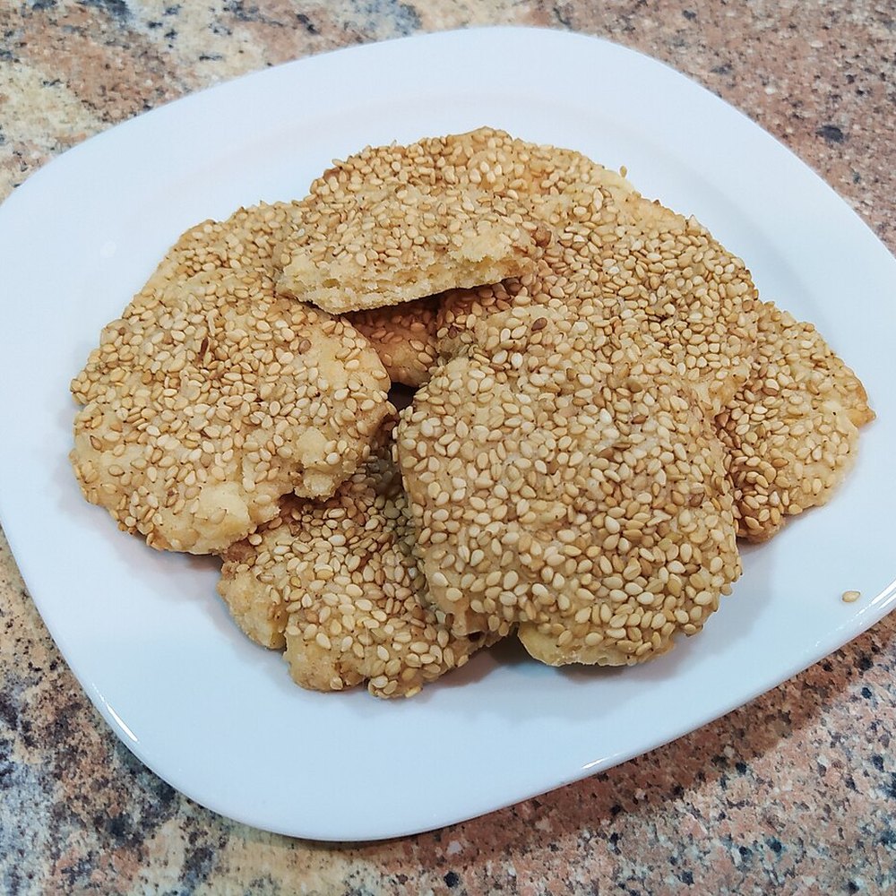 كعك بالسمسم